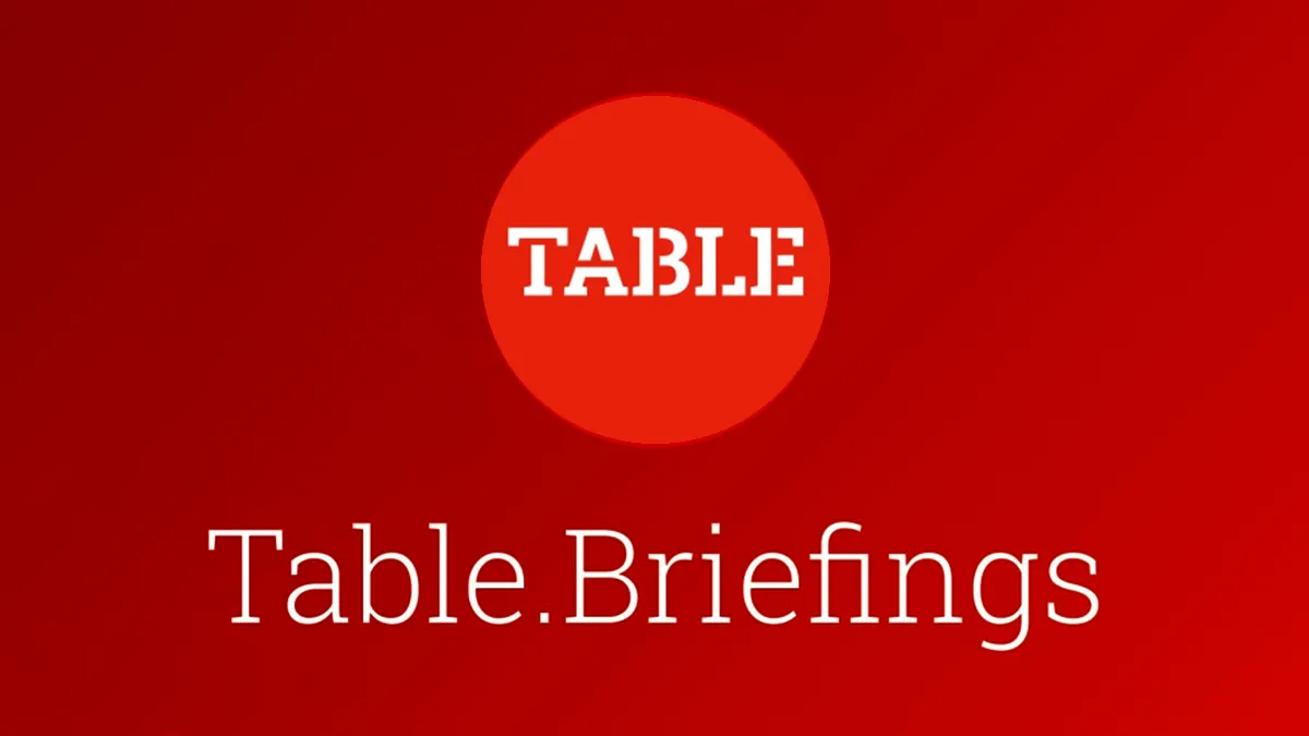 Table Briefings Wortmarke rot